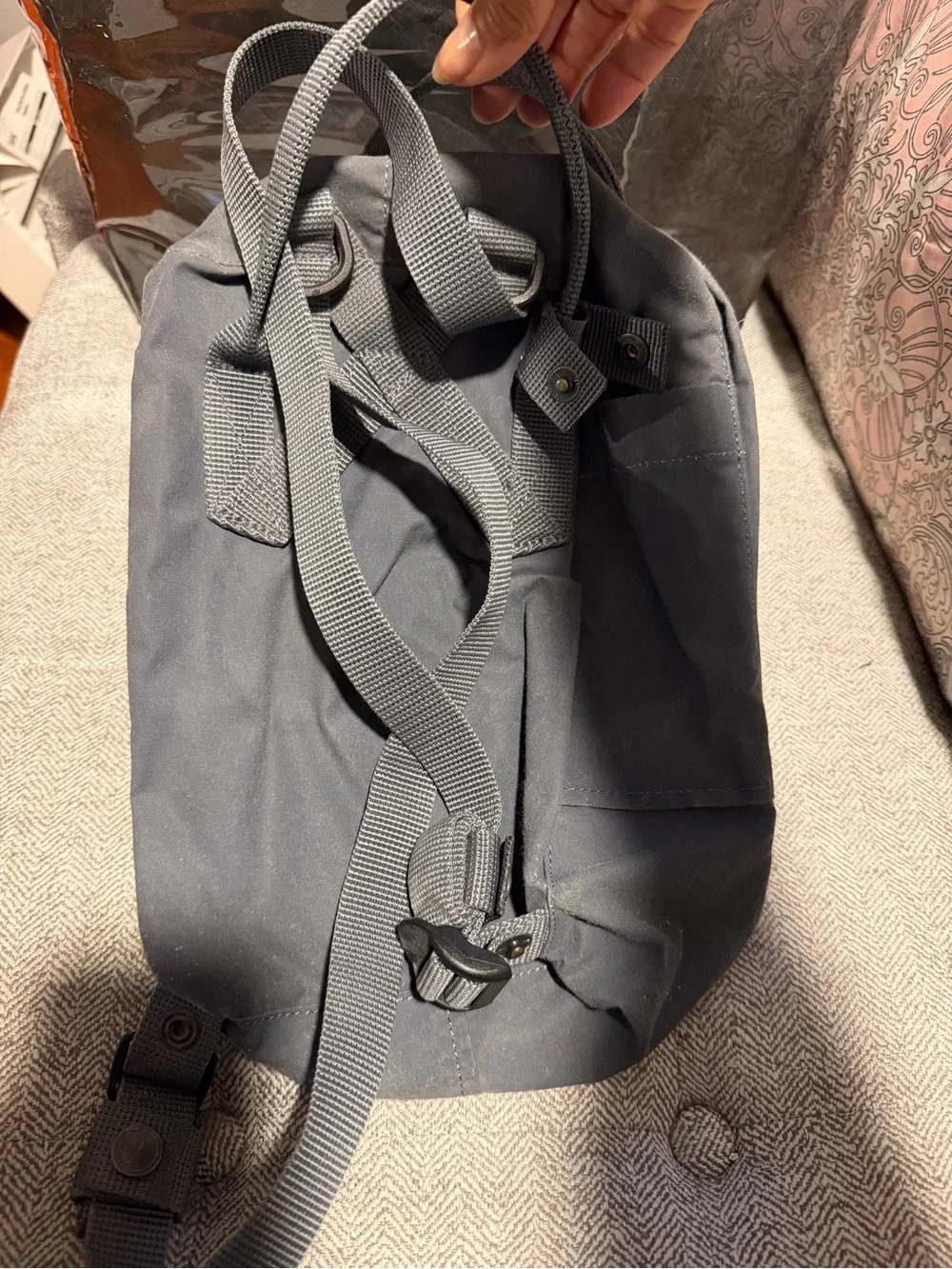 Fjallraven Kanken Classic Backpack in Black with Red Logo